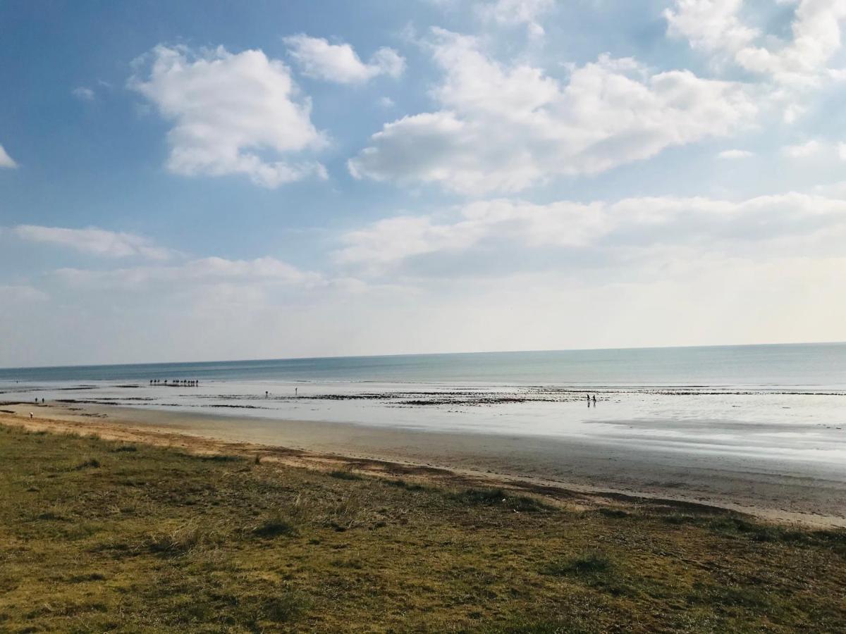 Standing, Luminosite A 100M De La Mer, T3 Prestige Сент-Илер-де-Рье Экстерьер фото